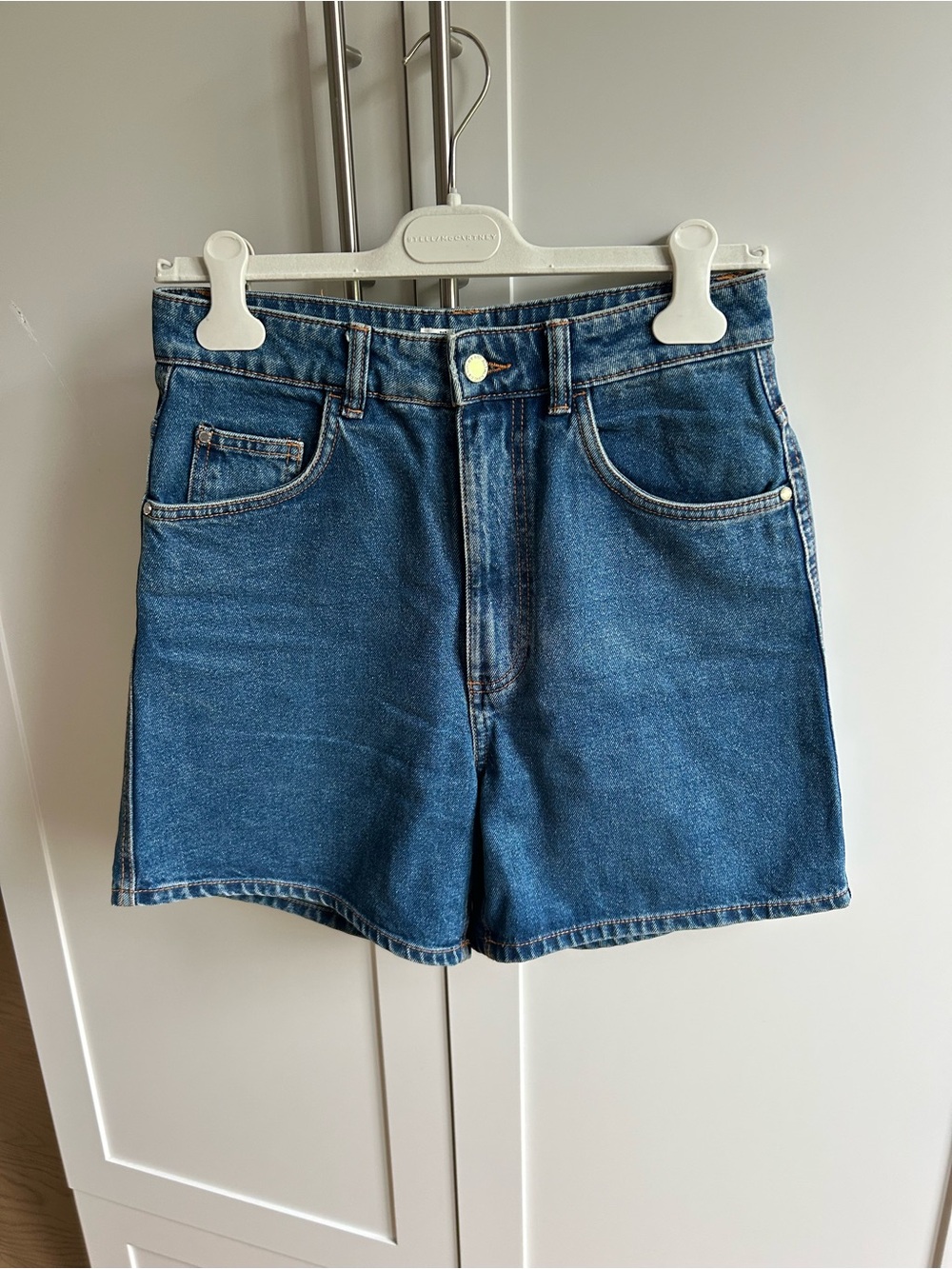 Zara Classic High-Waist Denim Shorts in Medium Blue
